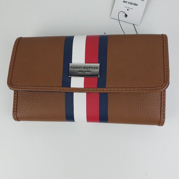 Tommy Hilfiger Women's Wallet NWT